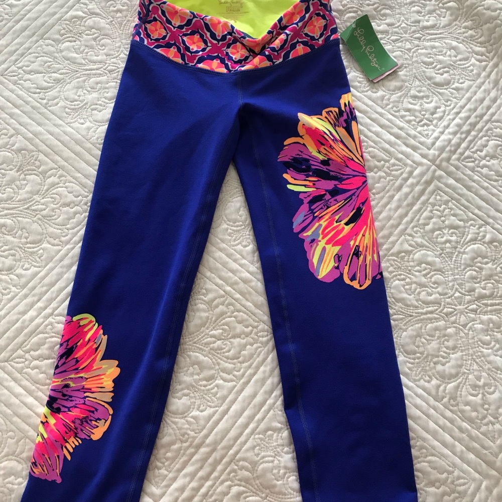 NWT Lilly luxeletic capris